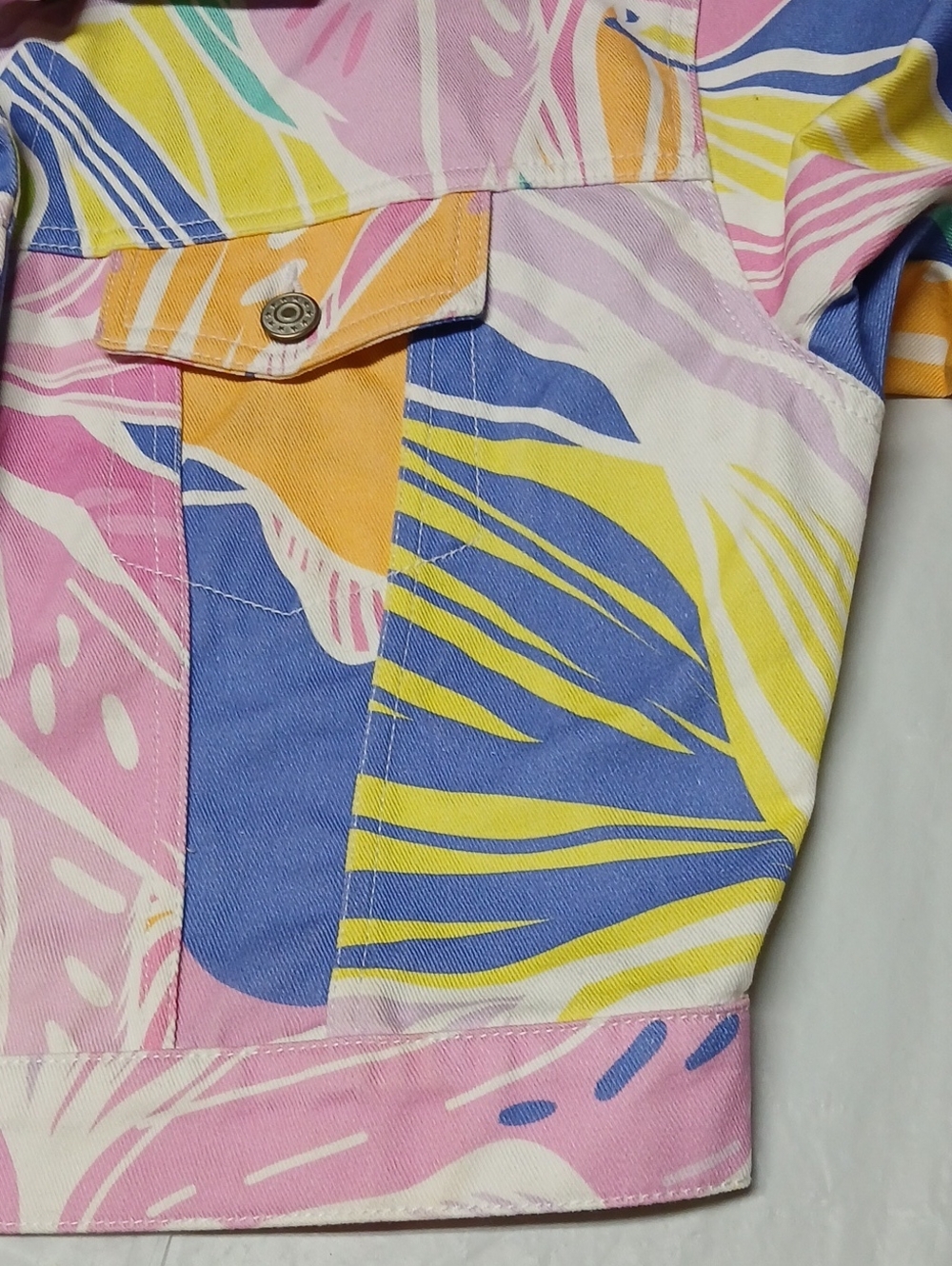 Jaded London Cropped Denim Trucker Jacket Multicolor Tropical Floral Print Sz L - Picture 5 of 16